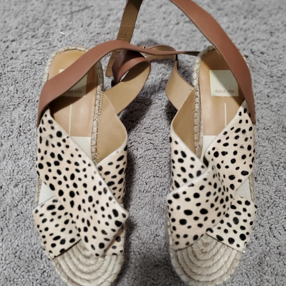 Dolce Vita Leopard Print Espadrille Wedge Sandals Size 9